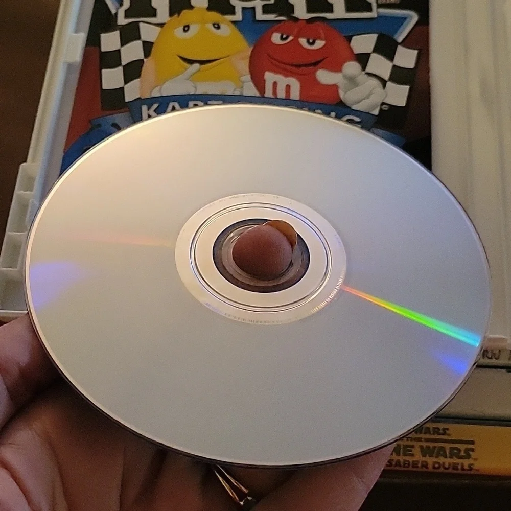 M&M Kart Racing - Wii Game No Visable Stratches Original Case & Paper Inserts